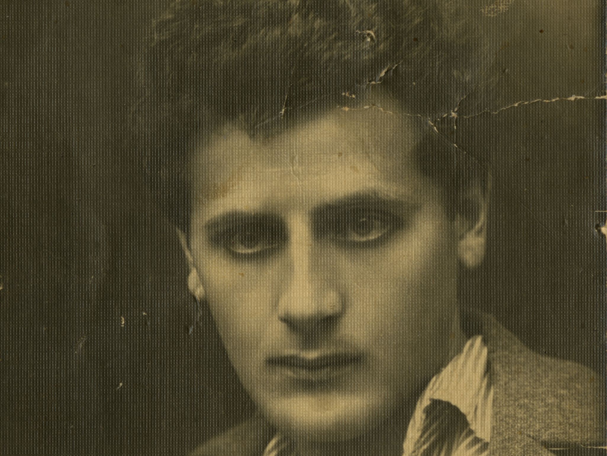 Photo postcard of Peretz Markish, 1921