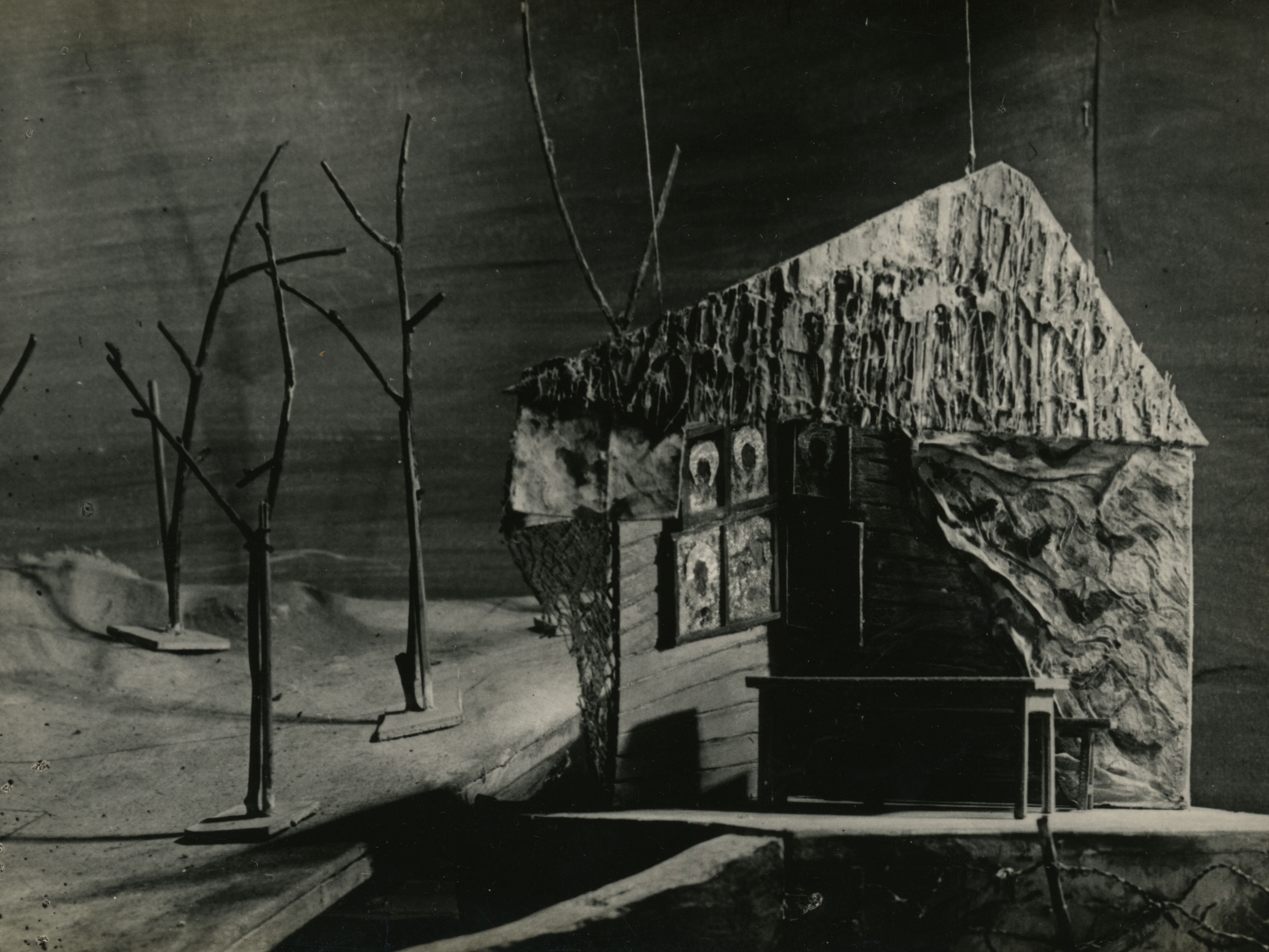 Meir Akselrod’s set design of GOSET production of David Bergelson’s “Midas haDin,” 1933