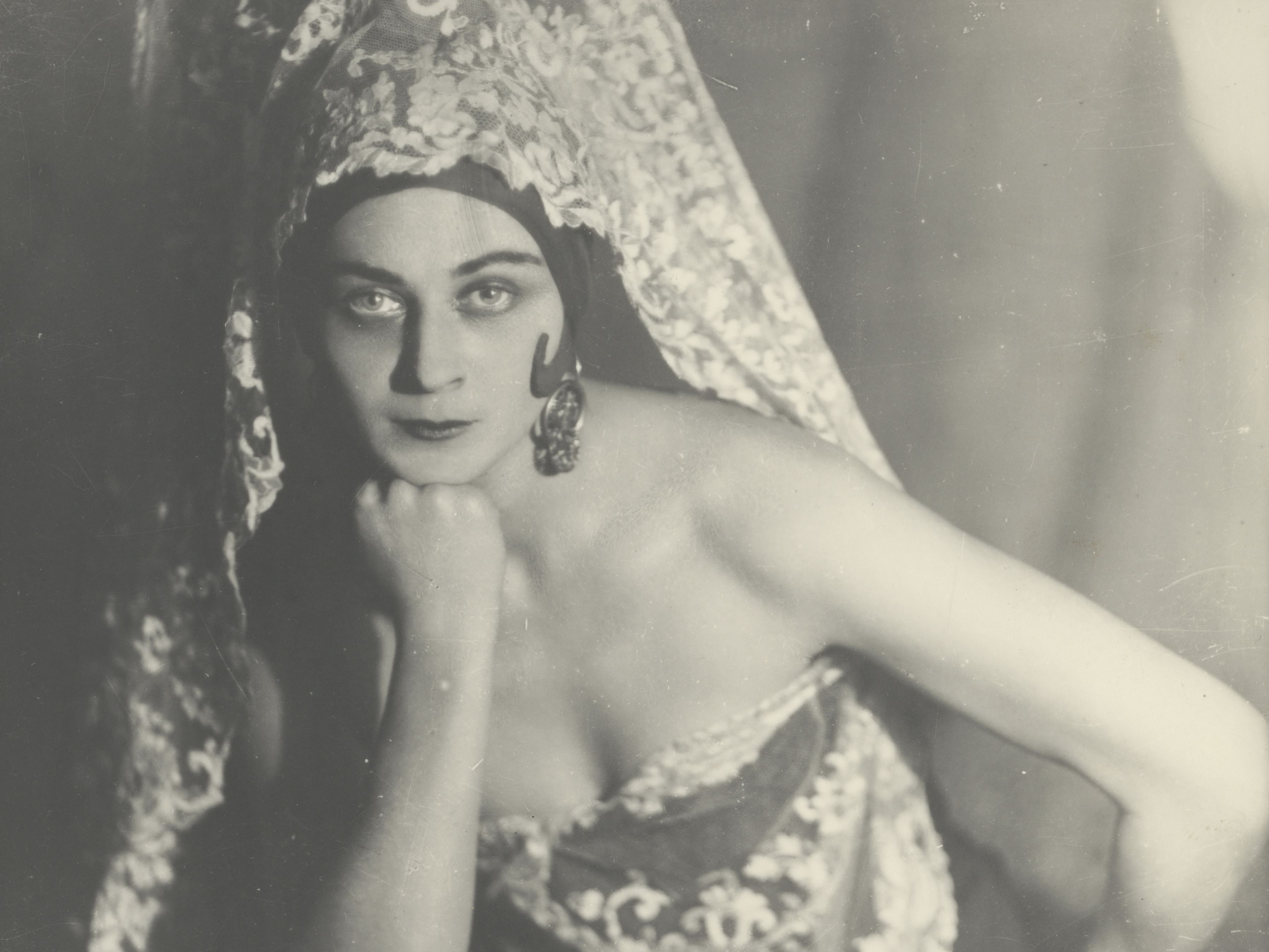 Studio portrait of Liudmila Spokoiskaia, dancer and actress, 1925