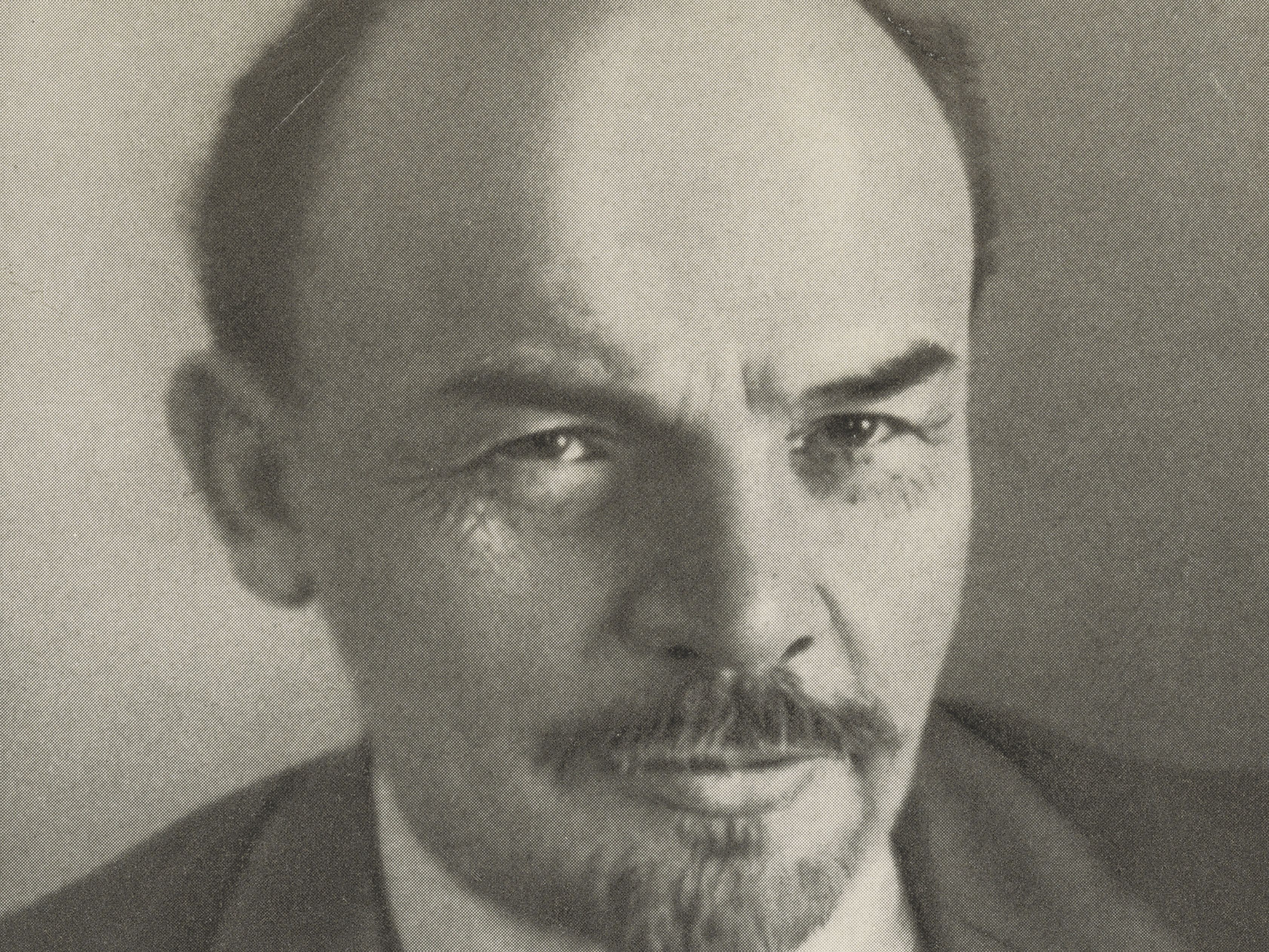 Studio portrait of Vladimir Il'ich Lenin, 1918