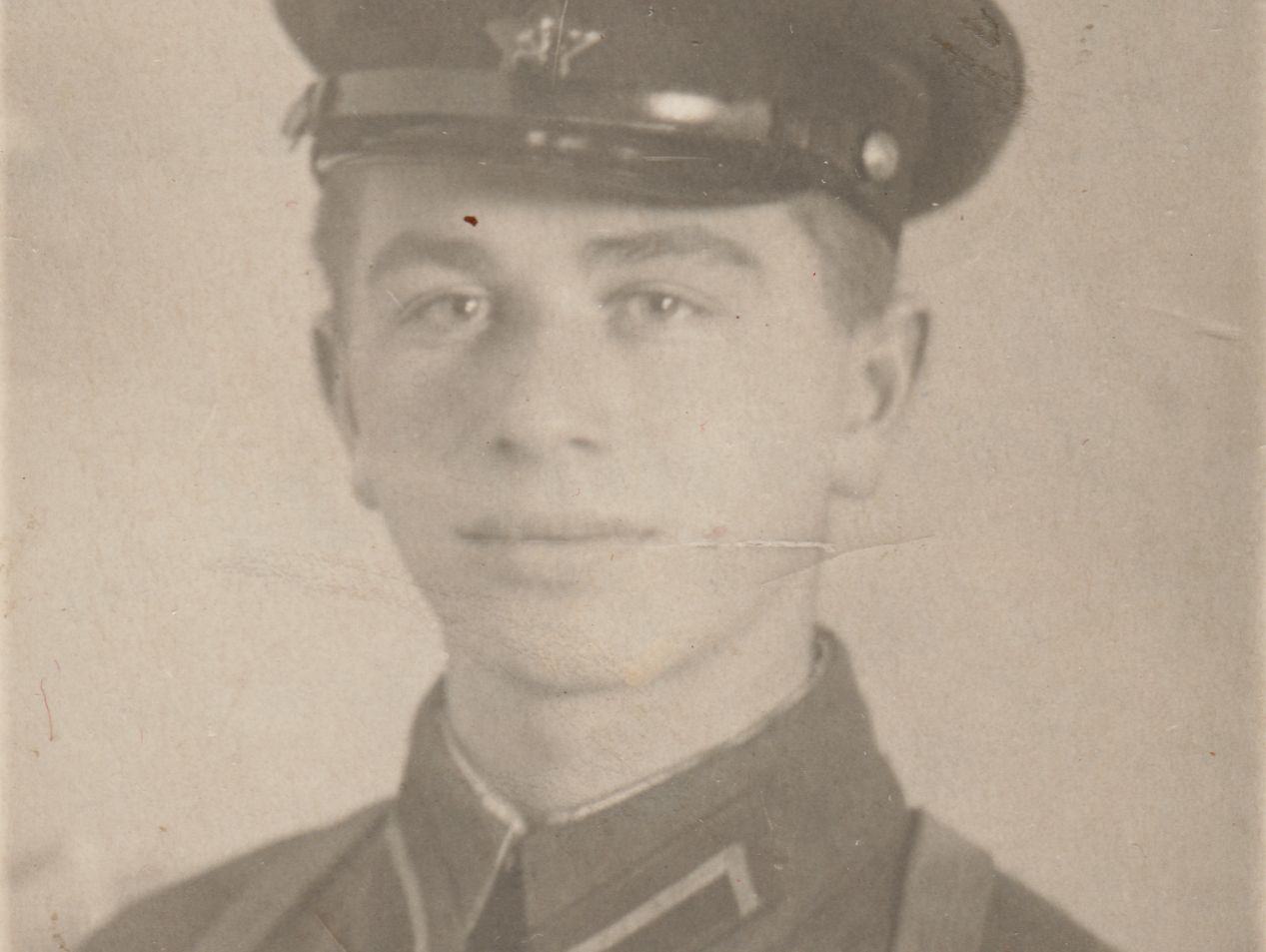 Isaak Monastyrsky. Portrait as a cadet, 1941