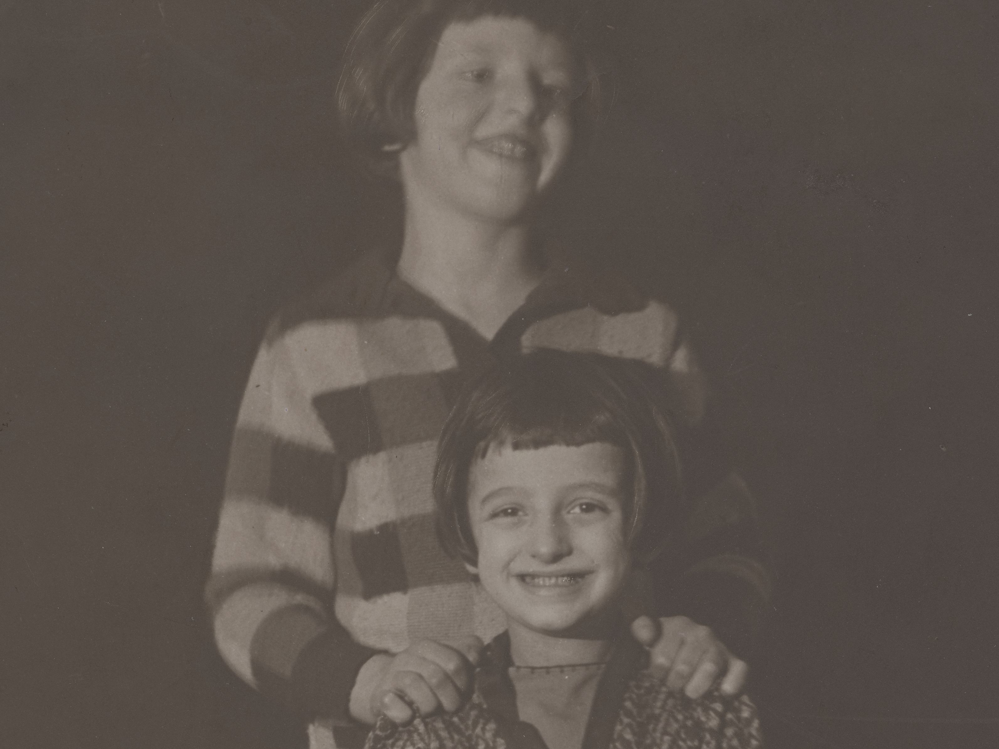 Solomon Mikhoels, Nataliia Vovsi-Mikhoels, and Nina Mikhoels, 1930