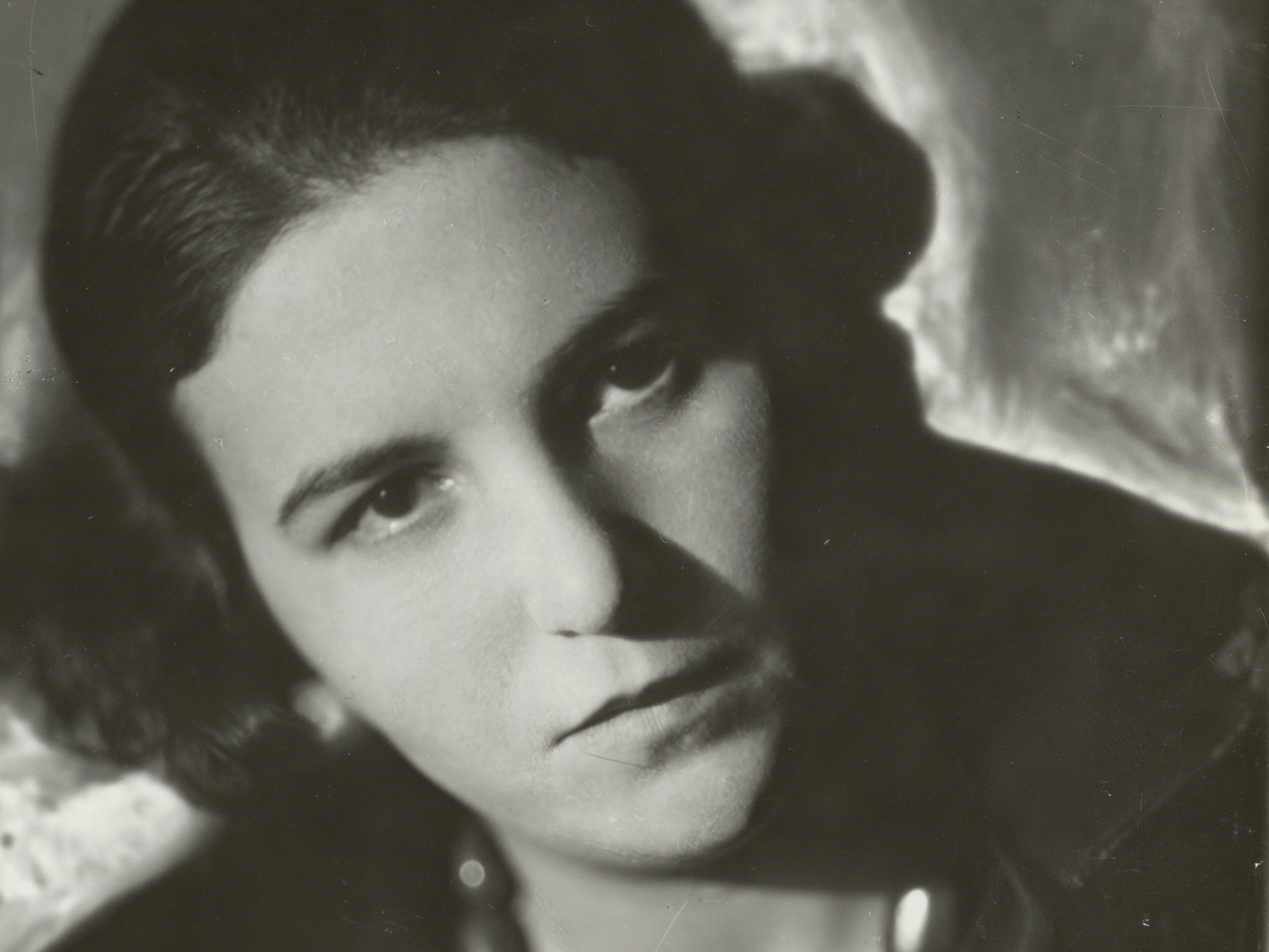 Studio portrait of Ida Nappel'baum, poet and memoirist, undated
