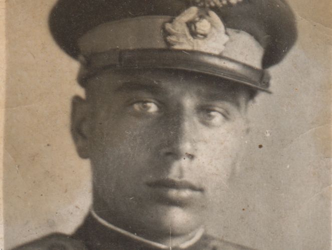 Alexander Levitin. Portrait in military uniform, ca. 1940s