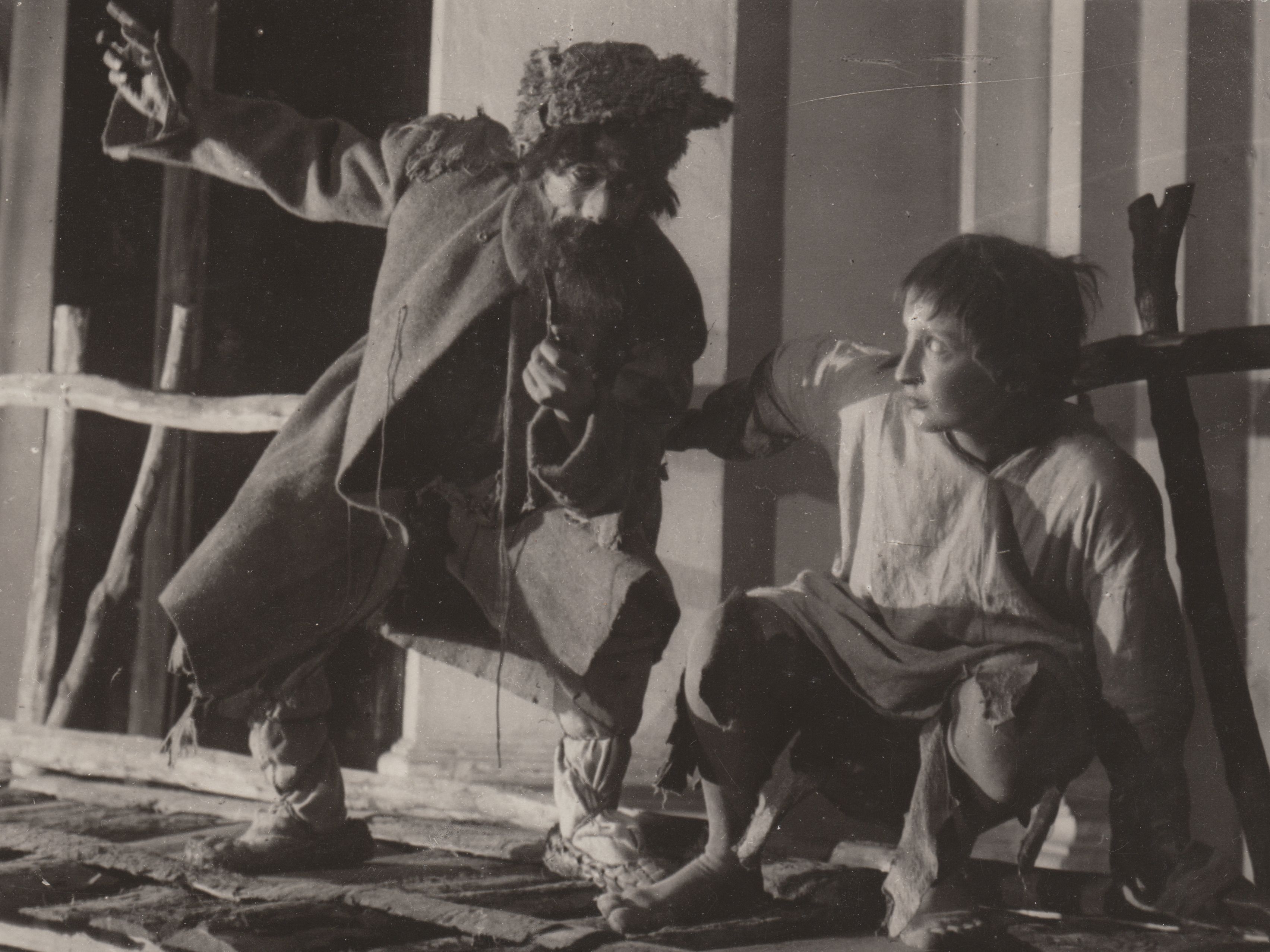 Etel’ Kovenskaia (?) in one of the later GOSET productions, 1940s